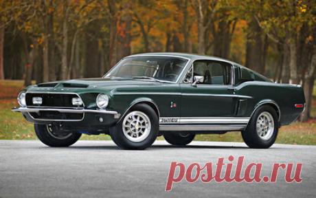 Мощные и изящные: 10 легендарных американских маслкаров Термин muscle cars возник в среде коллекционеров несколько позже, чем начали производиться машины этого класса - в конце 1970-х. Пик производства среднеразмерных автомобилей с мощным двигателем V8 пришелся на середину 1960-х, и да, можно сказать, что немногие автомобили превосходят маслкары по сочетанию красоты и мощи. Сегодня мы расскажем вам о топе американских маслкаров 1960-70-х годов, затронем и пару моделей из 1...