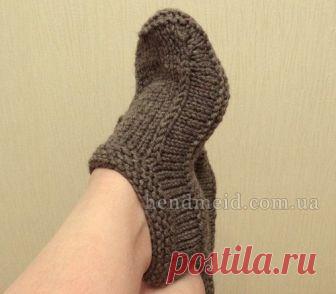 Домашние тапочки из толстой пряжи (Вязание спицами) Домашние тапочки из толстой пряжи вязаные спицами //pagead2.googlesyndication.com/pagead/js/adsbygoogle.js (adsbygoogle = window.adsbygoogle || []).push({}); //pagead2.googlesyndication.com/pagead/…