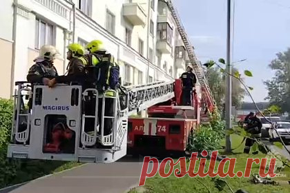 Около 90 человек эвакуировали из загоревшегося дома в Подмосковье