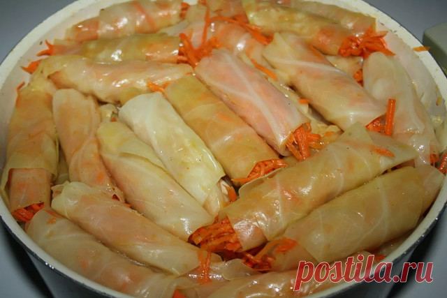 Маринованные капустные рулетики Закуска - бомба!! Такие готовила еще моя бабушка. Делаю чтобы в банки закатать - но до банок дело не доходит, так съедаем.