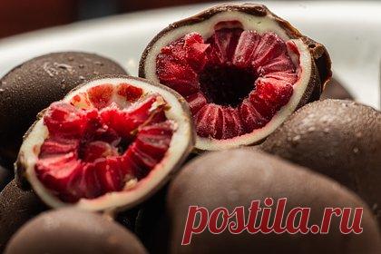 Мстительная предпринимательница отравила дочь бывшего любовника малиной в шоколаде