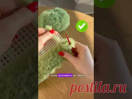 Как вам вязаные сумочки из меха? #вяжем #crochet #