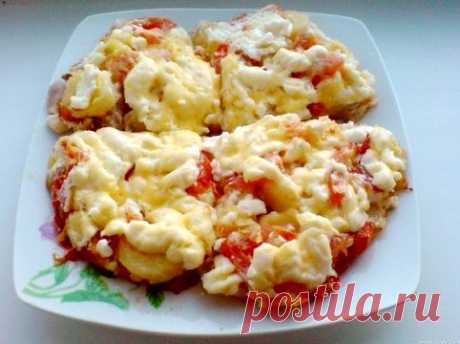 Мясо по-французски в мультиварке Всем известное блюдо мясо по-французски можно приготовить дома не только в духовке! Предлагаю взять себе на заметку этот рецепт, и сделать по нему вкусное и сочное мясо по-французски в мультиварке. Оно получается не менее вкусным. Подавайте его как на повседневный обед или ужин, так и на праздничный стол. 