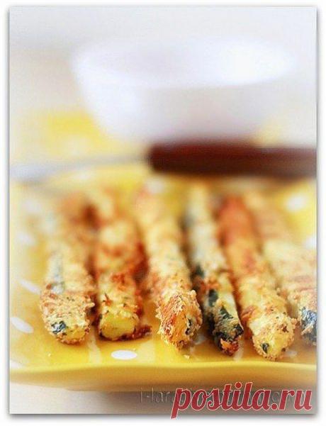 Палочки цукини в сырной панировке