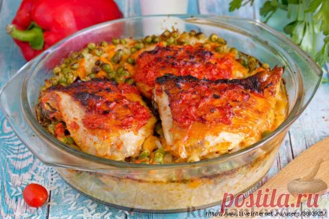 Запеченная курица в маринаде из перца и помидоров: вкусно, ярко, аппетитно! Курица в необычном маринаде из красного сладкого перца, помидоров и чеснока, запечённая в духовке, на 
