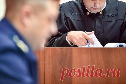 Замглавы отдела ФСС в Подмосковье осудят за мошенничество при закупке протезов. Следователи завершили расследование уголовного дела в отношении заместителя начальника отдела социальных программ отделения Фонда социального страхования (ФСС) России по Московской области, обвиненного в мошенничестве при закупке протезов для инвалидов. Материалы будут рассмотрены в Мытищинском городском суде.