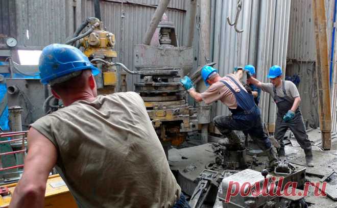 Работавшая в России ирландская Petroneft будет добровольно ликвидирована. Акционеры ирландской компании PetroNeft Resources PLC, добывавшей нефть в Томской области, приняли решение о ее ликвидации, сообщается на сайте корпорации.