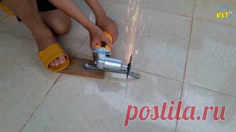 Делаем аккумуляторную болгарку на 12В Приветствую всех любителей помастерить, предлагаю к рассмотрению инструкцию по изготовлению простой аккумуляторной болгарки на 12В. Самоделку автор собрал из старой болгарки, поставив на нее моторчик 775. Внутри корпуса болгарки отлично разместились аккумуляторы 18650 в количестве трех штук, но