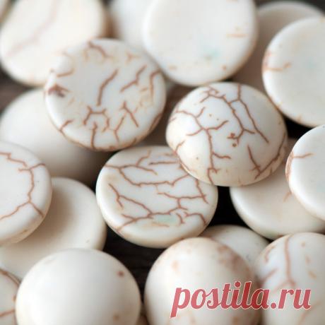 Кабошон бирюза синтетическая, круглый, цвет античный белый, 12x4.5 мм :: Crystal's - интернет-магазин бусин и фурнитуры