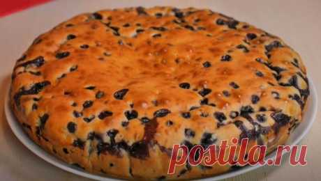 Пирог С Черникой Рецепт За (55) Минут Очень вкусный пирог с черникой в духовке готовится быстро и просто. Пирог получается очень ароматным, пышным и аппетитным.