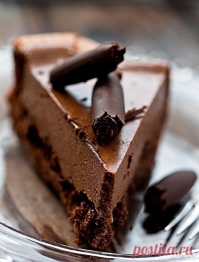 Двойной шоколадный муссовый торт