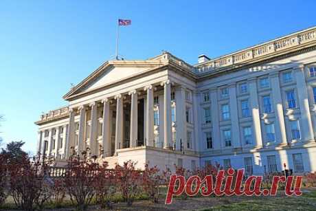 США обновили черный список по Ирану. Минфинан США добавило в черный список по Ирану нефтехимическую компанию в Бушере и 20 иранских судов. сообщается в документе, опубликованном на сайте ведомства. Рестрикции коснулись судов, которые ходили под флагами Китая, Панамы, Вьетнама, Того, Тувалу, Сент-Винсента и Гренадин, а также Сан-Томе и Принсипи.