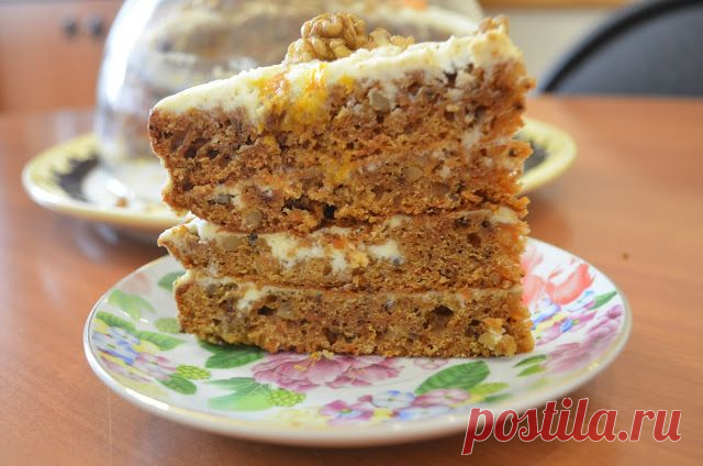 MY FOOD или проверено Лизой: Морковный торт с грецкими орехами и сметанным кремом.