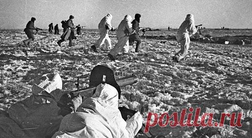 «Солдаты шилом бреются, солдаты дымом греются», – шуткует известная пословица. А ведь в каждой емкой шутке непременно заложена доля правды. Русский солдат славился неприхотливостью и непредсказуемостью. Те же качества перешли и к солдату советскому.