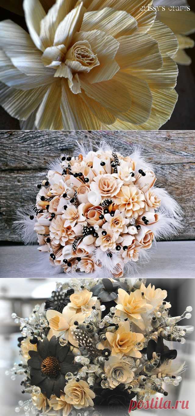 Прекрасные цветы из листьев кукурузных початков