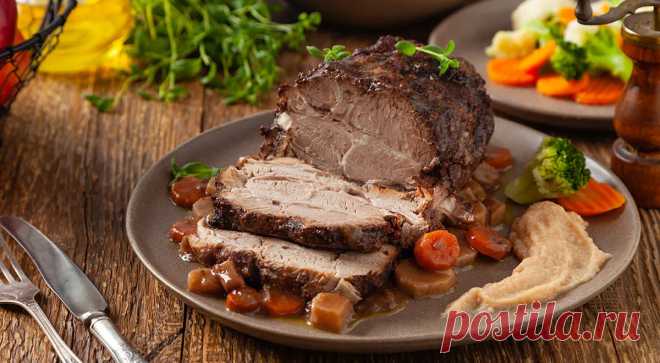 Буженина из свинины: 5 рецептов к праздникам — читать на Gastronom.ru А вы готовите буженину из свинины для новогоднего стола? Или покупаете готовую, полагая, что считаете, что делать это в домашних условиях слишком долго и сложно? Если вам ближе второй вариант, мы готовы развеять подобный миф! Прямо сейчас вы узнаете  - статья на кулинарном сайте Gastronom.ru