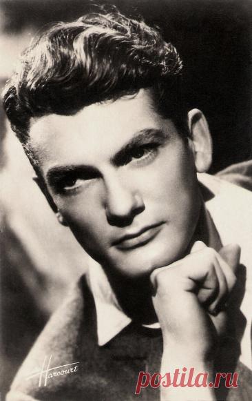 Жан Маре, 11 декабря, 1913
• 8 ноября 1998