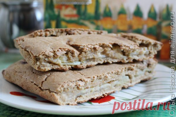 👌 Диетический пирог с бананом и яблоком, рецепты с фото Диетический пирог с бананом и яблоком обязательно понравится всем, кто следит за своей фигурой. У него довольно низкая калорийность, ведь в рецепте отсутствует сахар. Его мы будем...
