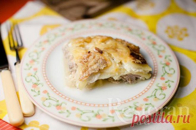 Картофельная запеканка с фаршем и грибами