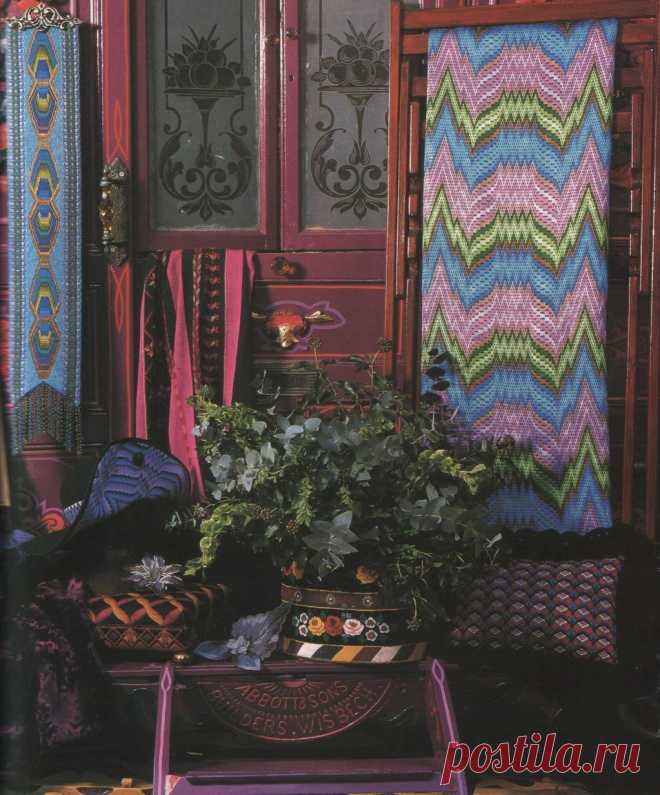 View image: 113 Joyce Petschek Beautiful bargello (1997)