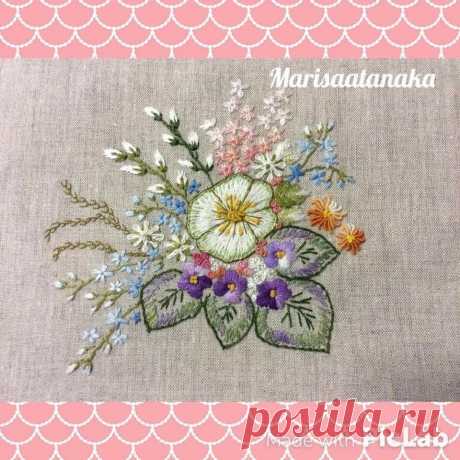 Fotos De Fouzia Owais Em Embroidery  385 16/out/2018 - Fouzia Owais encontrou este Pin. Encontre (e salve!) seus próprios Pins no Pinterest.