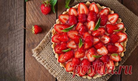 Пироги с клубникой: лучшие рецепты, которые стоит сохранить в закладки