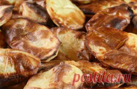 Картофель, запеченный на решетке