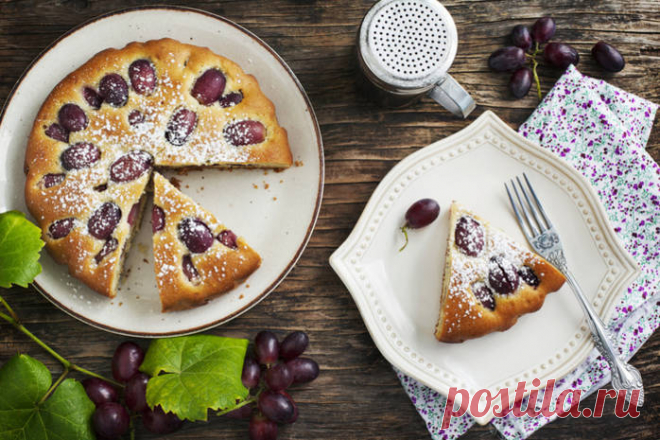 Пирог с яблоками и виноградом: вкусный десерт на скорую руку - kolobok.ua