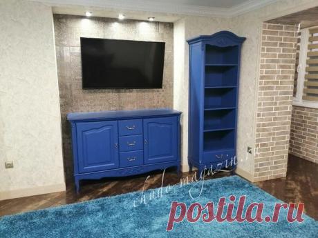 Синий комод из массива дерева дизайнерский с распашными дверцами купить по цене 66 000 руб. в Москве — интернет магазин chudo-magazin.ru