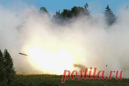 В России нашли способ противодействия американским РСЗО HIMARS на Украине. Российская армия нашла способ противодействия американским реактивным системам залпового огня (РСЗО) HIMARS на Украине, рассказал военный эксперт Василий Дандыкин. По его словам, значительную роль в выслеживании «Хаймарсов» играют разведывательные дроны, а также иные виды разведки, включая спутниковую.