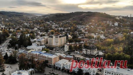 Моисеев предложил удвоить курортный сбор в Кисловодске. Мэр Кисловодска Моисеев предложил удвоить курортный сбор до 200 рублей в сутки. Соответствующую публикацию он выложил в своем Telegram-канале. По словам чиновника, в случае удвоения налога средства будут расходоваться не только на ремонт ...