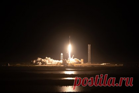 Американскую посадочную миссию на Луне продлят. Миссия IM-1 американского модуля Nova-C на поверхности Луны продлится около шести суток и может продолжиться через три недели, когда солнечный свет снова поступит на панели аппарата, заявил глава компании Intuitive Machines Стив Алтемус. Об этом пишет издание ArsTechnica.