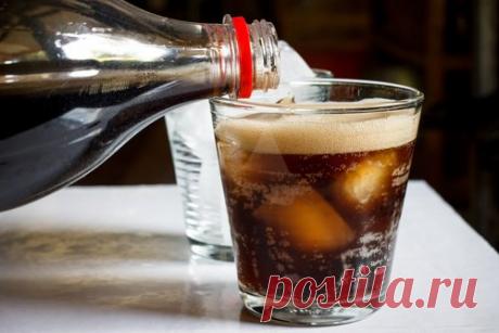 Знаешь ли ты, как кока-кола влияет на твой организм на самом деле?