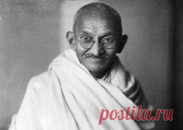 1.10.-ГАНДИ Джаянти — день рождения Махатмы Ганди Ганди Джаянти (англ. Gandhi Jayanti) — национальный праздник в Индии в честь Дня рождения выдающегося руководителя национально-освободительного движения индийского народа Мохандаса Карамчанда Ганди (англ. Mohandas Karamchand Gandhi) — официально назв...