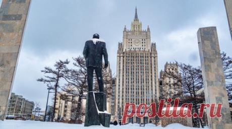 МИД: украинские террористы будут привлечены к ответственности по всем эпизодам. Киевские террористы и их пособники будут привлечены к ответственности по всем эпизодам, Москва сделает для этого всё необходимое. Об этом заявил заместитель главы Министерства иностранных дел России Михаил Галузин. Читать далее