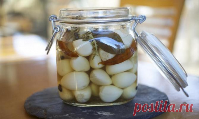 Чеснок маринованный головками на зиму – рецепт + видео
