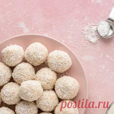 Когда на пп-меню хочется сладкого: рецепт домашних конфет «Рафаэлло» - Parents.ru - 2 июля - Медиаплатформа МирТесен