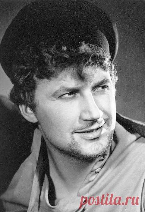 Виктор Борцов
- 14 июня, 1934
 • 20 мая 2008