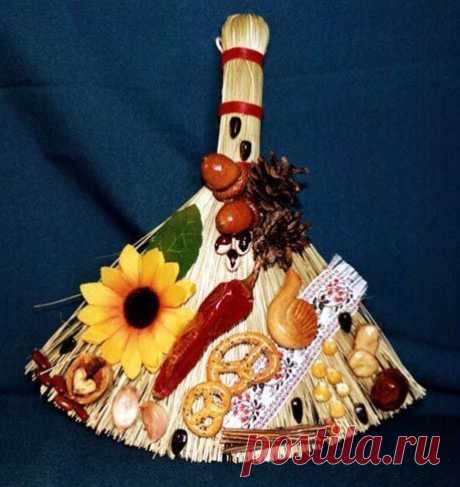 Обереги для дома своими руками. Что обозначают разные предметы на оберегах / Статьи