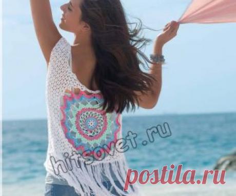 Майка крючком - Хитсовет Майка крючком. Модная летняя майка с ажурным кругом на спине крючком для девушки с бесплатным описанием и схемами вязания.