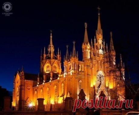 Собор Непорочного Зачатия Пресвятой Девы Марии
Самый большой католический собор в России.