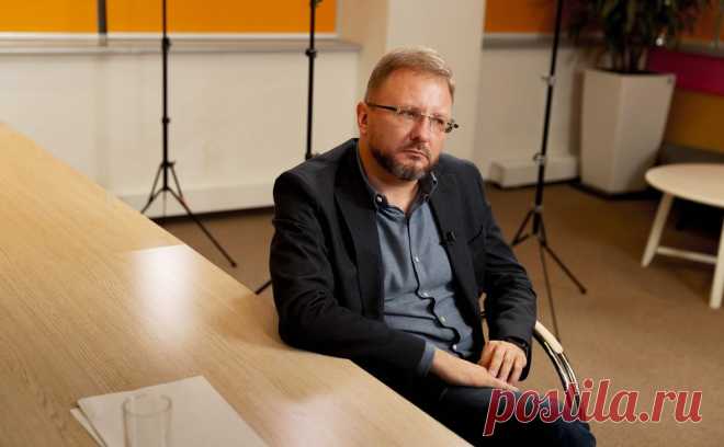 Суд арестовал активы владельца «Вымпелкома» на ₽1,6 млрд. Суд в Брянской области арестовал активы бенефициара «Вымпелкома» Торбахова на ₽1,6 млрд для взыскания долгов по делу о банкротстве УЗТМ. Бенефициарами завода в решении суда названы Торбахов и еще трое его партнеров по бизнесу