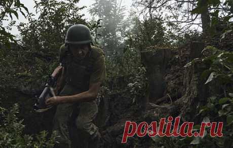 Аналитик Forbes сообщил о введении ВСУ в бой последнего крупного резервного подразделения. Речь идет о 82-й десантно-штурмовой бригаде стратегического резерва ВС Украины, укомплектованной бронемашинами Marder и Stryker, а также танками Challenger 2, пишет Дэвид Экс