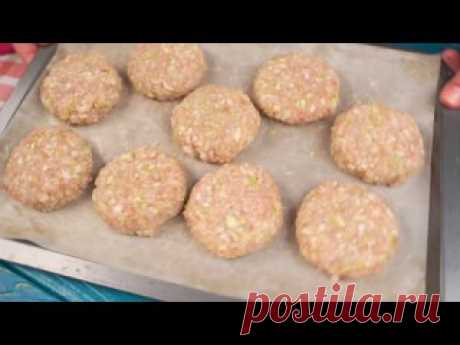 Один раз так сделаете и будете делать всегда! 3 рецепта из самых простых продуктов! РЕЦЕПТЫ:1) Котлеты капустно-мясныеКапуста 400 гФарш смешанный (говядина (лопаточная часть)/филе куриного бедра/филе куриной грудки 1:1:1) 200 гЯйцо СО 1 штРепчатый лук 70 гЧеснок 1 зубчикСольПерецНа 100 г  101,6 кКал  10,7/4,1/5,1Выход 514 г2) Салат капустный с пикантной заправкойКапуста...