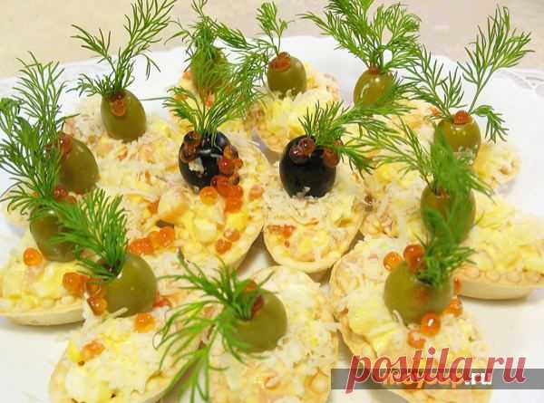 Рецепт оригинального салата из печени трески в тарталетках