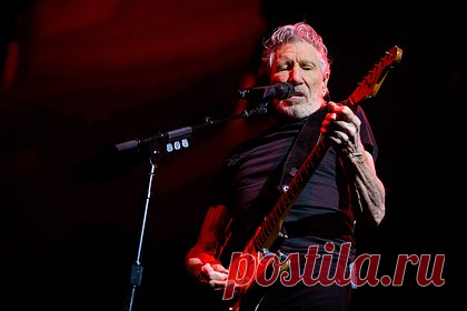 Основатель Pink Floyd указал на невежество Джоли из-за ее поездки на Украину