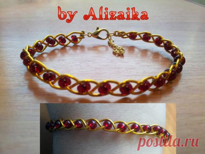 150 р.
Браслет
6*4 см
Материал: алюминиевая проволока (1 мм), застежка, цепочка, чешский бисер
Браслет из золотой проволоки и чешского бисера, Регулируемая длина. Хорошо сочетается с каффом "Your Majesty". Подходит для ежедневной носки.