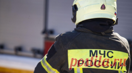 МЧС: пожар на заводе в Красногорске полностью ликвидирован. Пожар, охвативший металлический ангар на территории производственного здания «Колесник» в подмосковном Красногорске, полностью ликвидировали, сообщили в пресс-службе МЧС России. Читать далее