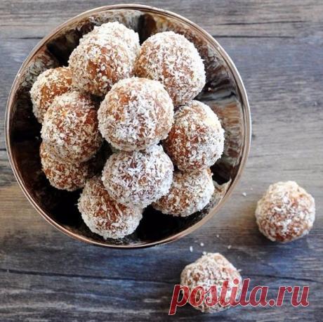 Потрясающая простотой приготовления очень вкусная турецкая сладость морковное джезерье с кокосовой стружкой (Hindistan Cevizli Havuçlu Cezerye)
Добавьте рецепт себе на стену, чтобы не потерять
Ингредиенты:
Показать полностью…