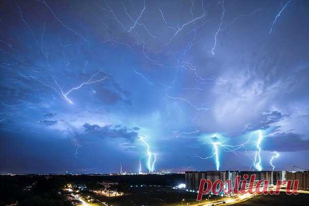 Автор одной из самых ярких (во всех смыслах) фотографий 2016 года рассказывает и показывает, как ему удалось снять свой шедевр.